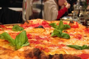 Domino's Pizza lascia l'Italia, clienti esigenti (ANSA)