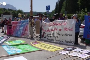 Germania, manifestanti protestano contro il G7 (ANSA)