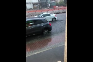 Maltempo: strade come torrenti a Caserta (ANSA)