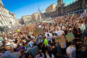 إيطاليا: مسيرات في 70 مدينة إيطالية من أجل 