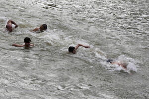 Epiphany swimming in Belgrade (ANSA)