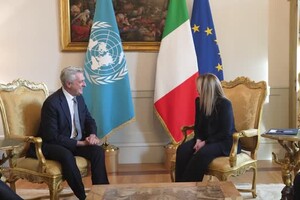 Meloni riceve a Palazzo Chigi l'Alto commissario dell'Onu per i rifugiati (ANSA)