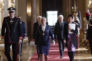 Ue, Mattarella riceve al Quirinale la premier Meloni e altri membri del governo (ANSA)