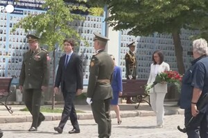 Ucraina, il premier canadese Trudeau in visita a Kiev (ANSA)