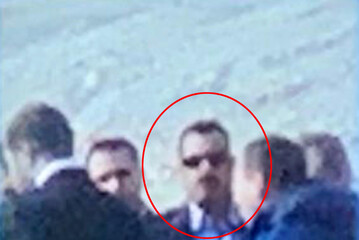 Uno degli 007 imputati nel processo nel corso del sopralluogo dove venne trovato il corpo di  Regeni