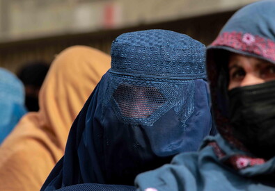 Afghanistan, da oggi le conduttrici in tv a volto coperto (ANSA)