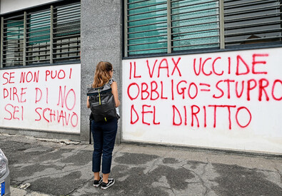 Scritte No Vax a Cgil Torino: Lo Russo, vergognoso attacco (ANSA)