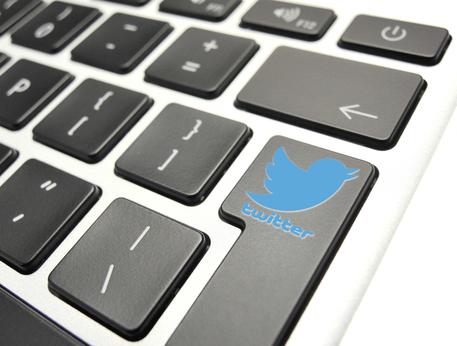Twitter 'libera' parola dopo ischemie e ictus © EPA