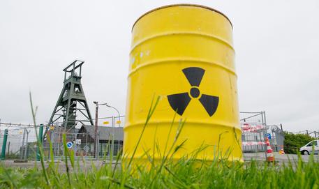 Un fusto di scorie radioattive (archivio) © EPA