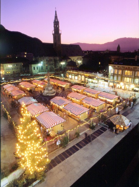 Mercatini Natale Bolzano.Torna Mercatino Di Natale Di Bolzano Trentino Aa S Ansa It