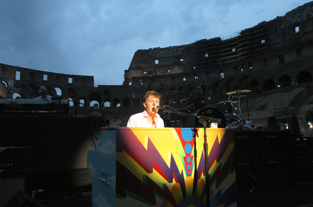 Paul McCartney al Colosseo © ANSA 