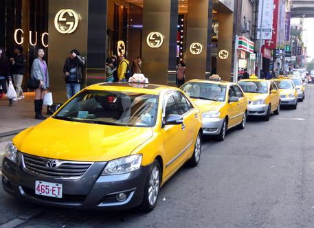 Uber, Cina vieta corse ad autisti senza licenza © ANSA 