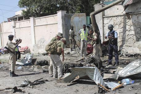 Somalia: attentato aeroporto Mogadiscio, almeno 4 morti © EPA
