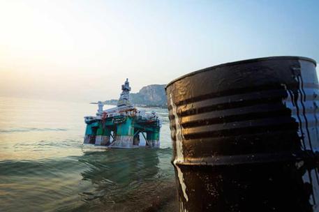 Stop a ricerche idrocarburi in mare © ANSA