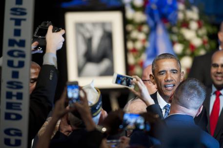 Barack Obama, davanti a una platea di reduci a Charlotte, nella Carolina del Nord © EPA