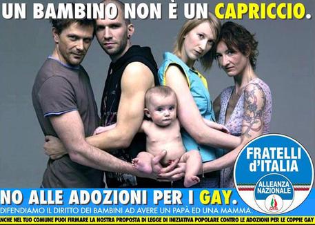 Destra alza barricate, mai in Italia adozioni ai gay (foto: ANSA)