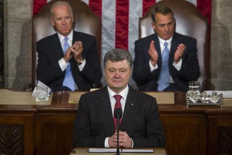 Petro Poroshenko parla al Congresso Usa © EPA