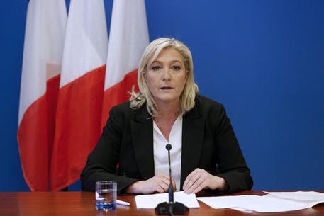 Charlie: Le Pen, pena di morte strumento necessario © EPA