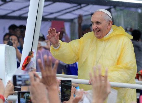 Il Papa a Manila © EPA