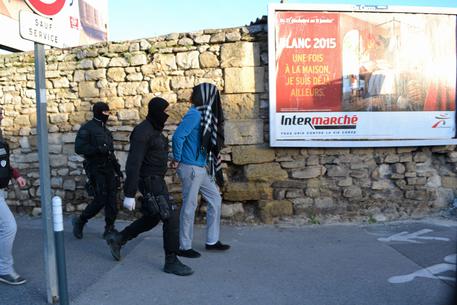 Francia, retata anti-jihadisti nel sud © AP