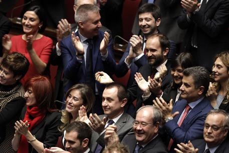 Mattarella presidente e l'Aula applaude © ANSA