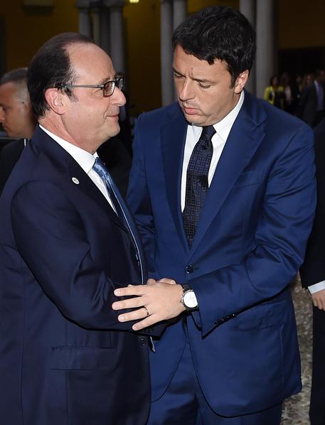 Hollande chiama Renzi, piena e totale vicinanza Italia © ANSA