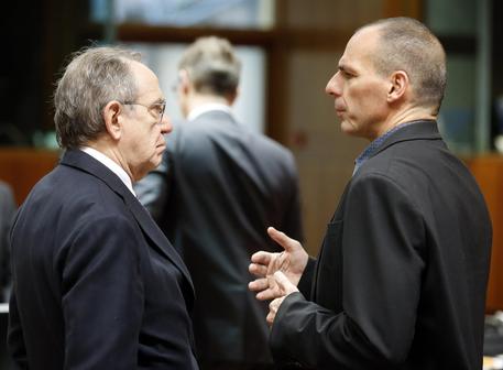 Ministro dell'Economia, Padoan, e il ministro delle Finanze  Varoufakis (archivio) © ANSA 