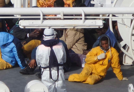 Rescued migrants (foto: ANSA)
