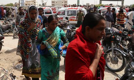 Pakistan: attentato a Karachi, uccisi 43 sciiti © EPA