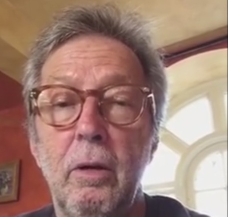 Un frame del video messaggio di Eric Clapton © Ansa