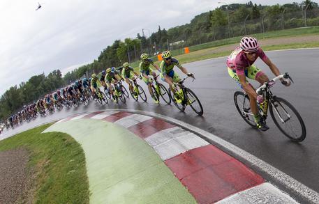 Giro: 12/a tappa; da Imola e Vicenza, finale thrilling © ANSA