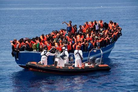 Immigrazione: ragazzo somalo di 14 anni muore dopo soccorsi nave Msf (foto archivio) © ANSA