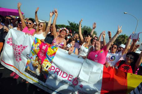GAY PRIDE: CORTEO NAZIONALE A PALERMO © ANSA