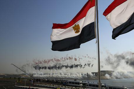 Egitto, inaugurato il nuovo canale di Suez © AP