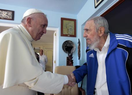 Papa a Cuba: Francesco ha incontrato Fidel Castro © AP