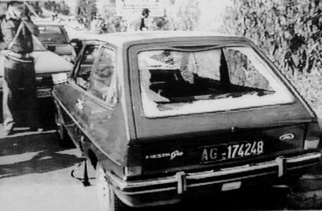 Un'immagine d'archivio che mostra l'auto del giudice Rosario Livatino, ucciso dalla mafia il 21  settembre del 1990. Livatino aveva 38 anni. © ANSA