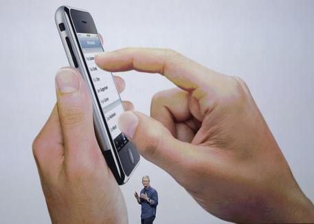 Apple cerca ingegneri-psicologi, vuole umanizzare Siri © AP