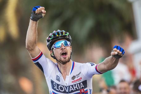 Sagan vince Mondiale a Doha, bis dopo titolo 2015 © EPA
