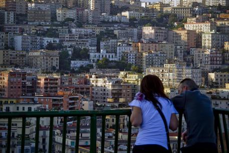 Panoramiche di edifici a Napoli © ANSA 