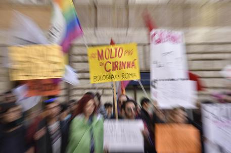 Un momento della manifestazione delle associazioni LGBT a Roma © ANSA