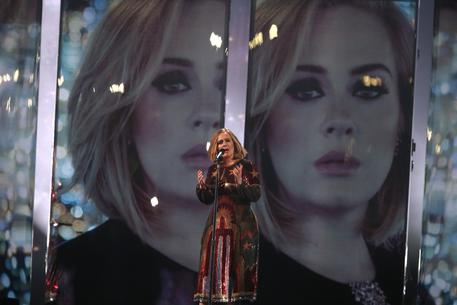 Adele © AP