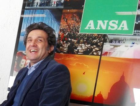 Flavio Insinna in un momento  dell'intervista video all'Ansa © ANSA