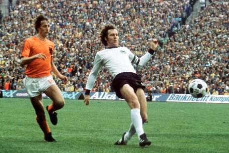 Franz Beckenbauer e Johan  Cruyff © EPA