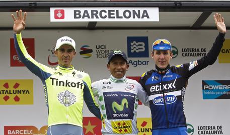 Alberto Contador (s), il vincitore Nairo Quintana (c) e Daniel Martin sul podio del Giro di Catalogna © EPA