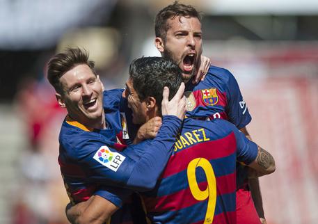 Lionel Messi, Luis Alberto Suarez, Jordi Alba © AP