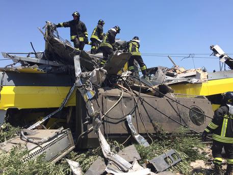 Puglia train crash (foto: ANSA)