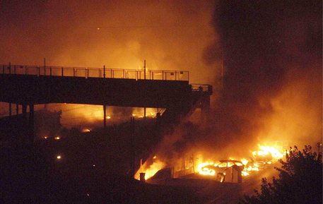Scontro tra treni: nel 2009 l'esplosione di Viareggio © EPA