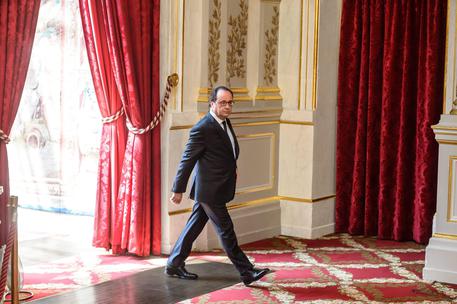 Francois Hollande © EPA