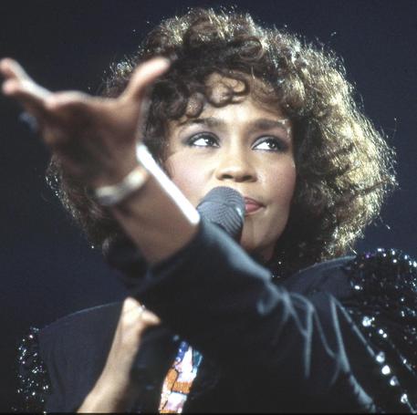 Whitney Houston, ospite del Festival di Sanremo '87 © ANSA/OLDPIX