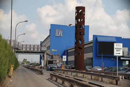 Lo stabilimento siderurgico Ilva di Taranto in una immagine di archivio © ANSA